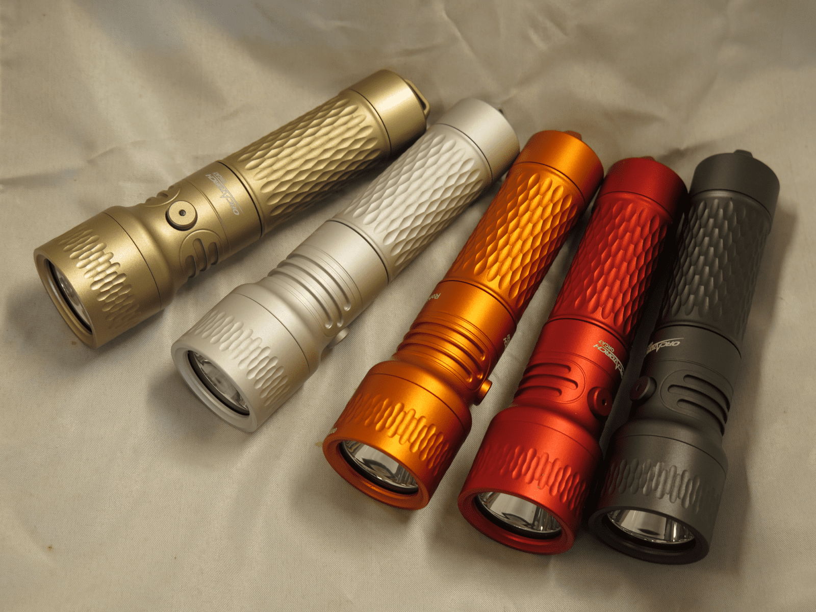 Orcatorch X7 oplaadbare duiklamp 3000lm met 2 x batterij