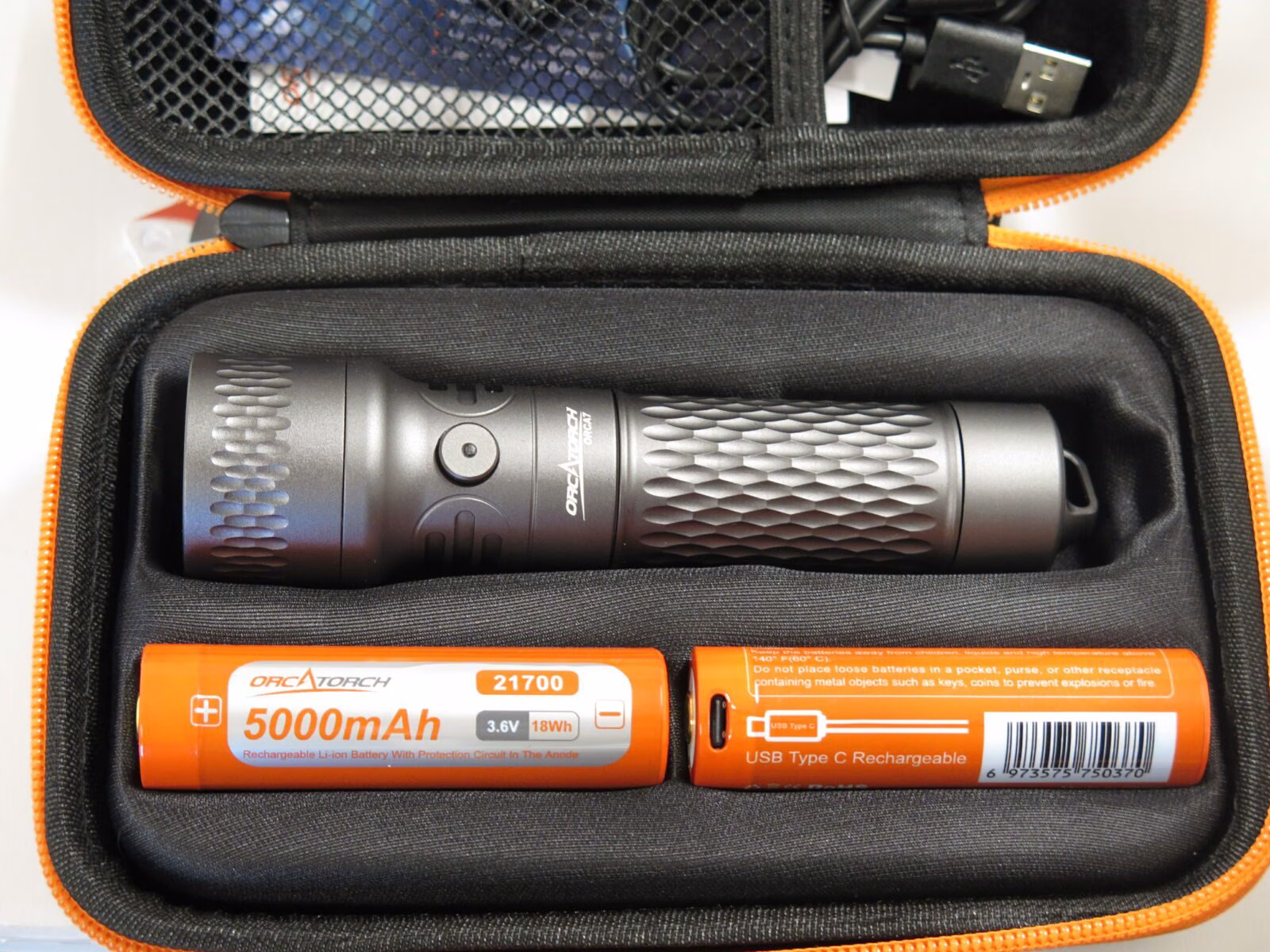 Orcatorch ORCA7 oplaadbare duiklamp 3000lm met 2 x batterij - Afbeelding 4